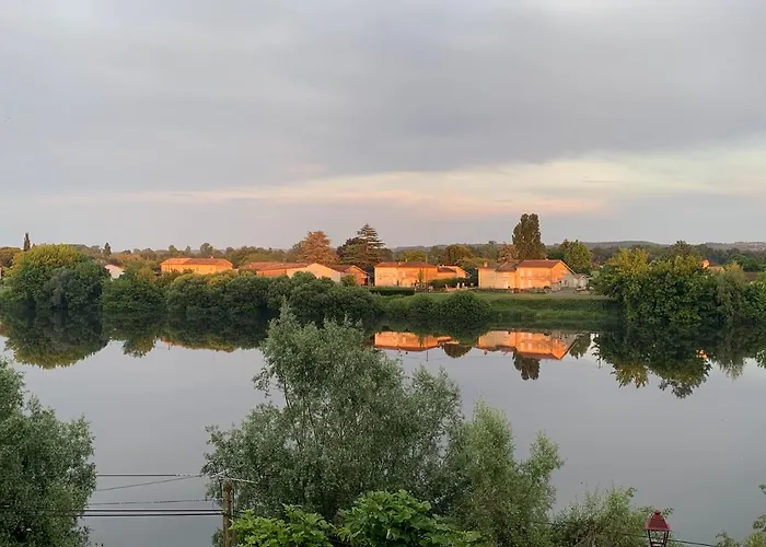 Maison Cocoon Avec Jacuzzi Prive Vue Dordogne 別荘 *